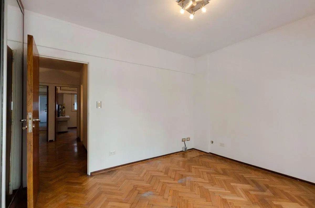 VENTA BELGRANO 4 AMB CON DEPENDENCIA Y COCHERA 5