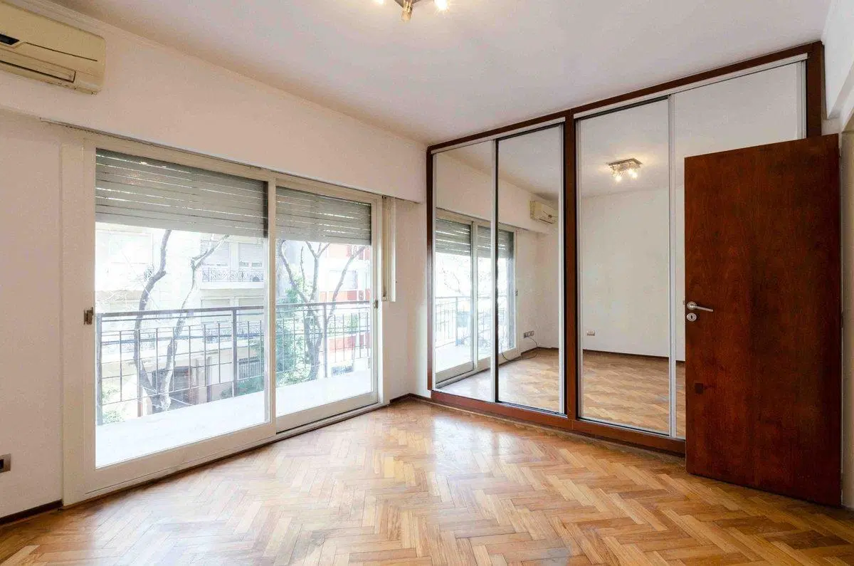 VENTA BELGRANO 4 AMB CON DEPENDENCIA Y COCHERA 2