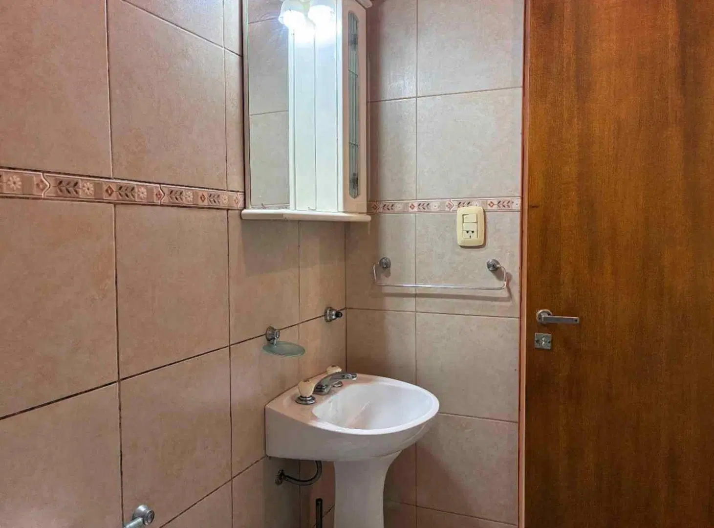 Venta depto 2 amb amplio y luminoso  Villa Bosch 8