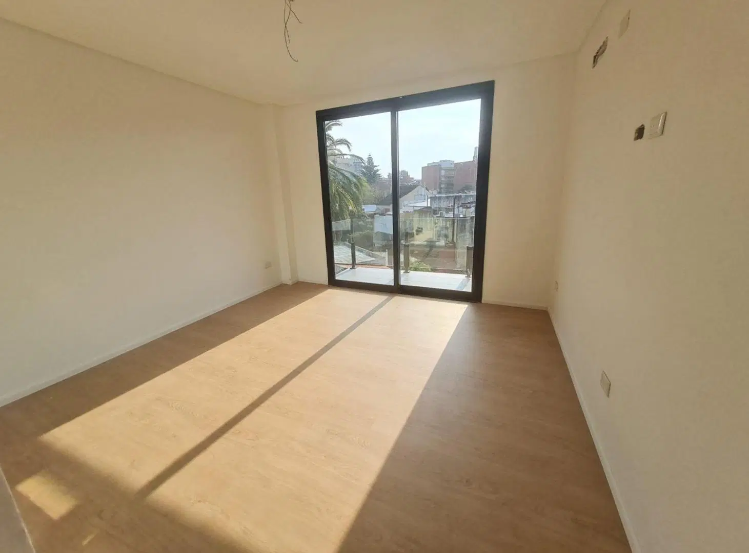 VENTA VICTORIA 2 AMB COCHERA BALCON   LUMINOSO 8
