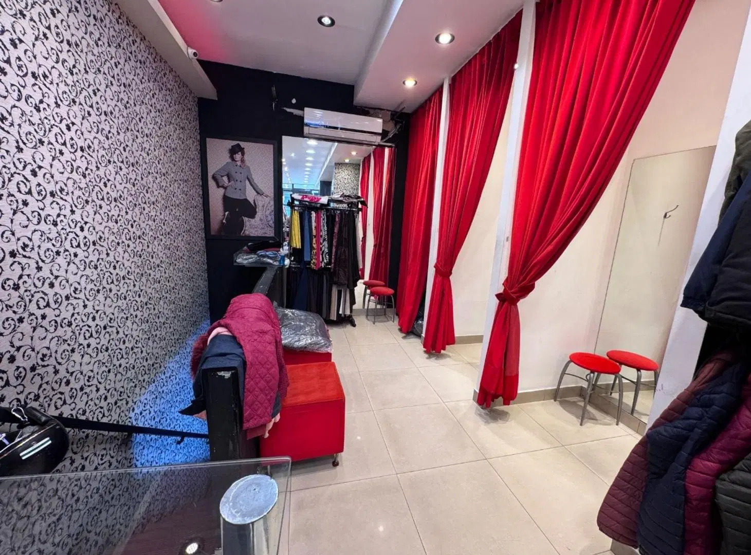 ALQUILER LOCAL 115 m2 CABALLITO 3