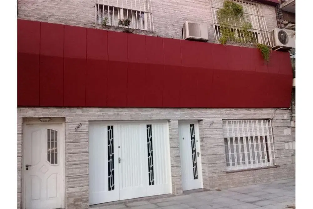 P.H.  DE 4 A. EN DOS PLANTAS AL FRENTE CON GARAJE, 4