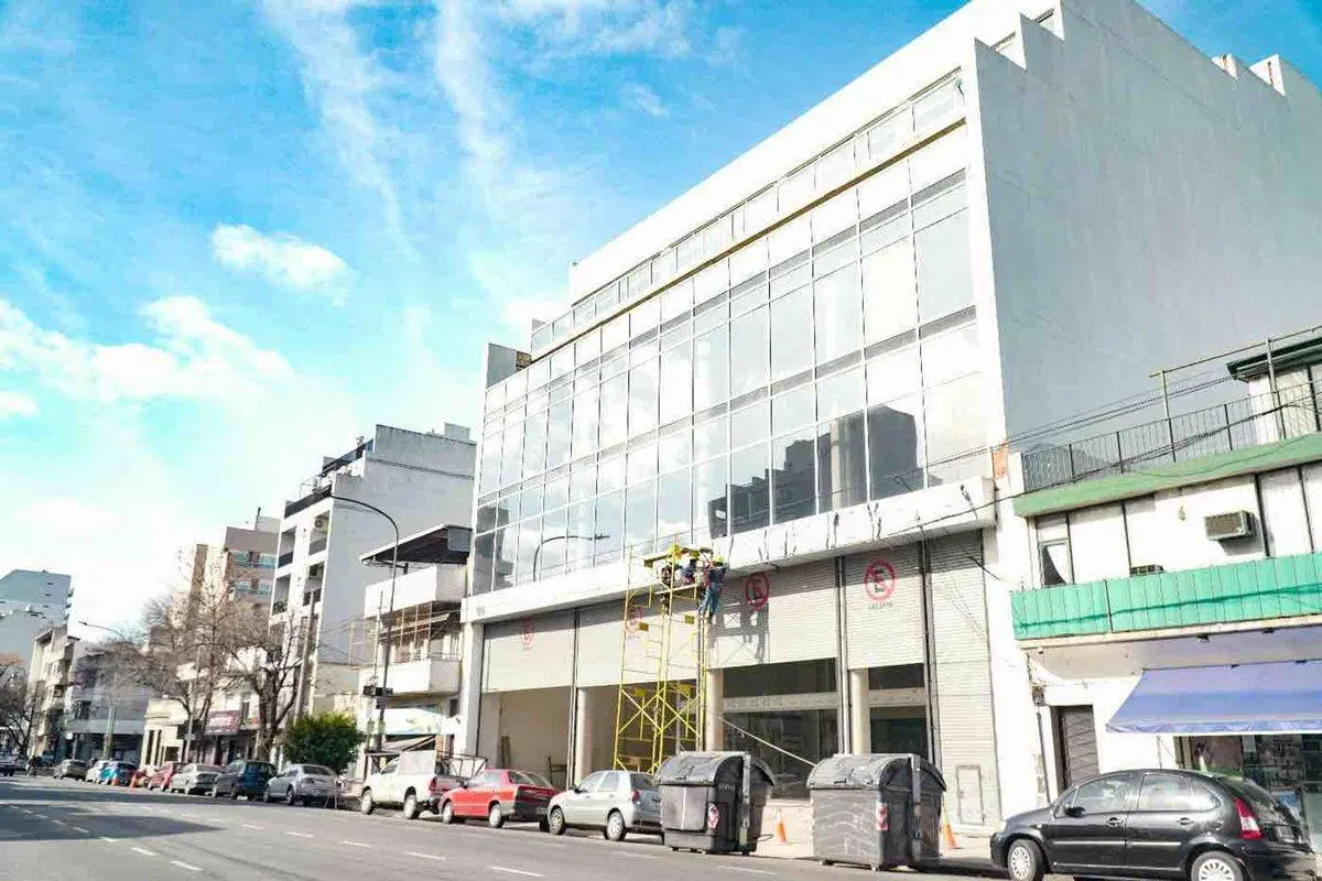ALQUILER. EDIFICIO MULTIPLES USOS- 8900MTS- DEVOTO 2