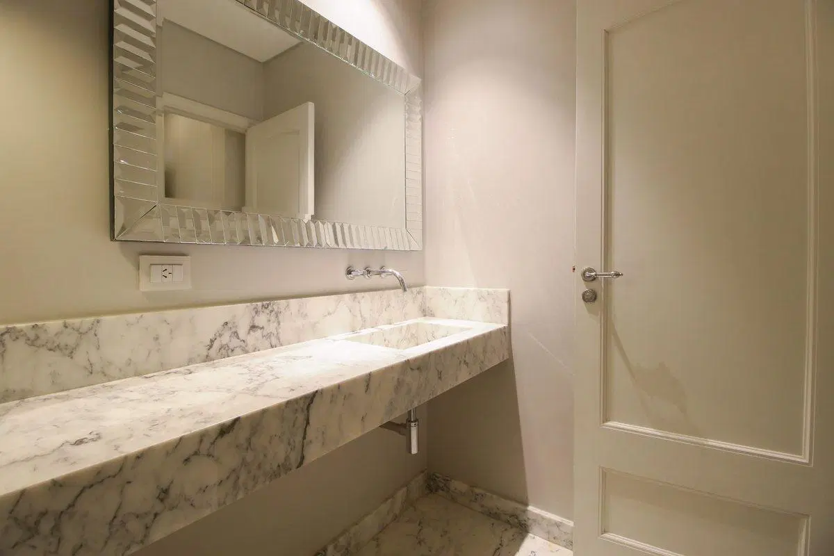 VENTA PISO 4 AMB DEPENDENCIA AV.ALVEAR RECOLETA 3