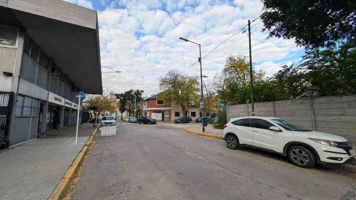 VENTA LOTE EN ESQUINA POMPEYA 2