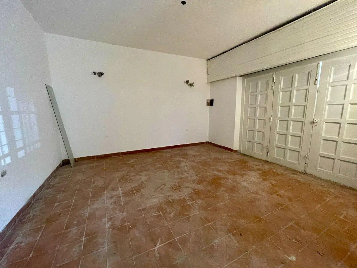 VENTA CASA 4 AMB. CON COCHERA  SUAREZ APTO CREDITO 4