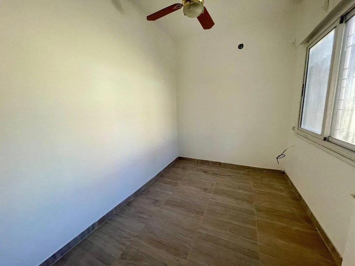 VENTA CASA 4 AMB. CON COCHERA  SUAREZ APTO CREDITO 8