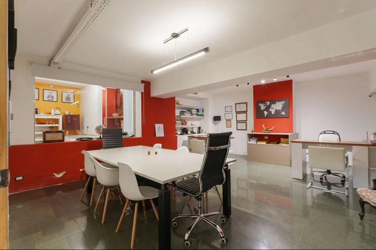 ALQUILER LOCAL COMERCIAL COLEGIALES SOBRE AVENIDA 3