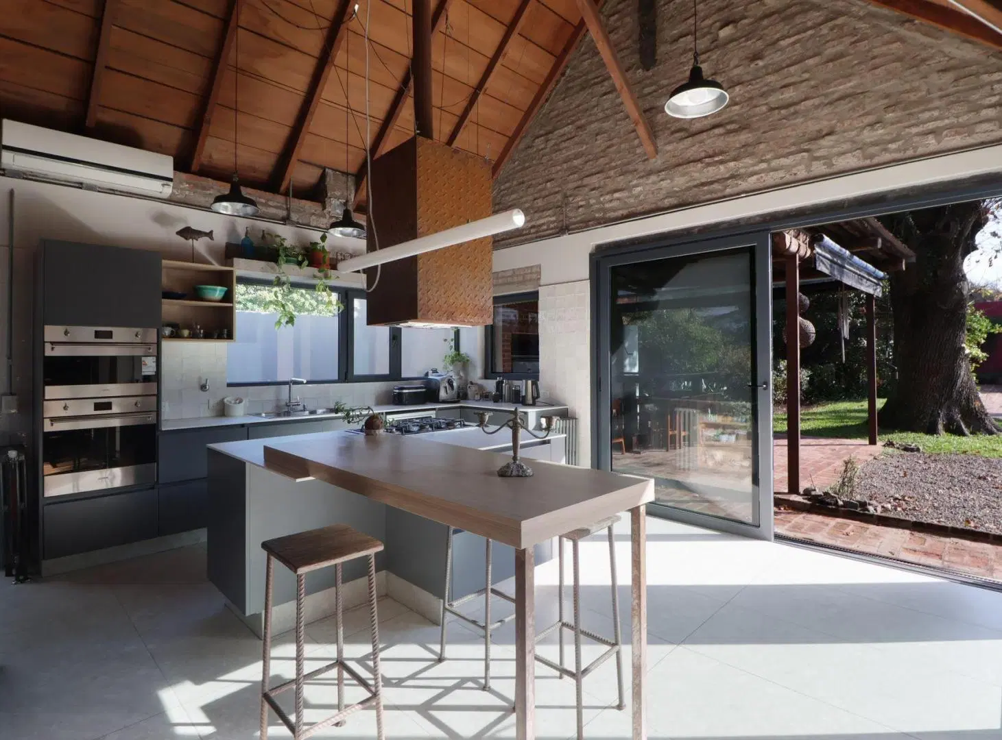 VENTA CASA FLORIDA DOBLE LOTE cochera y  PILETA 4