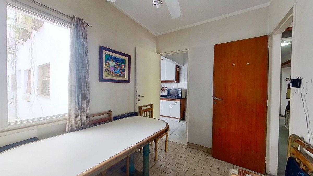 Foto de Venta Depto Recoleta 6 amb cfte balcon luz a prof, imagen 3