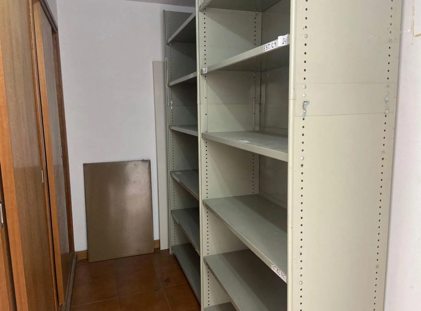 ALQUILER OFICINA COMERCIAL 80 M2 MONSERRAT 3