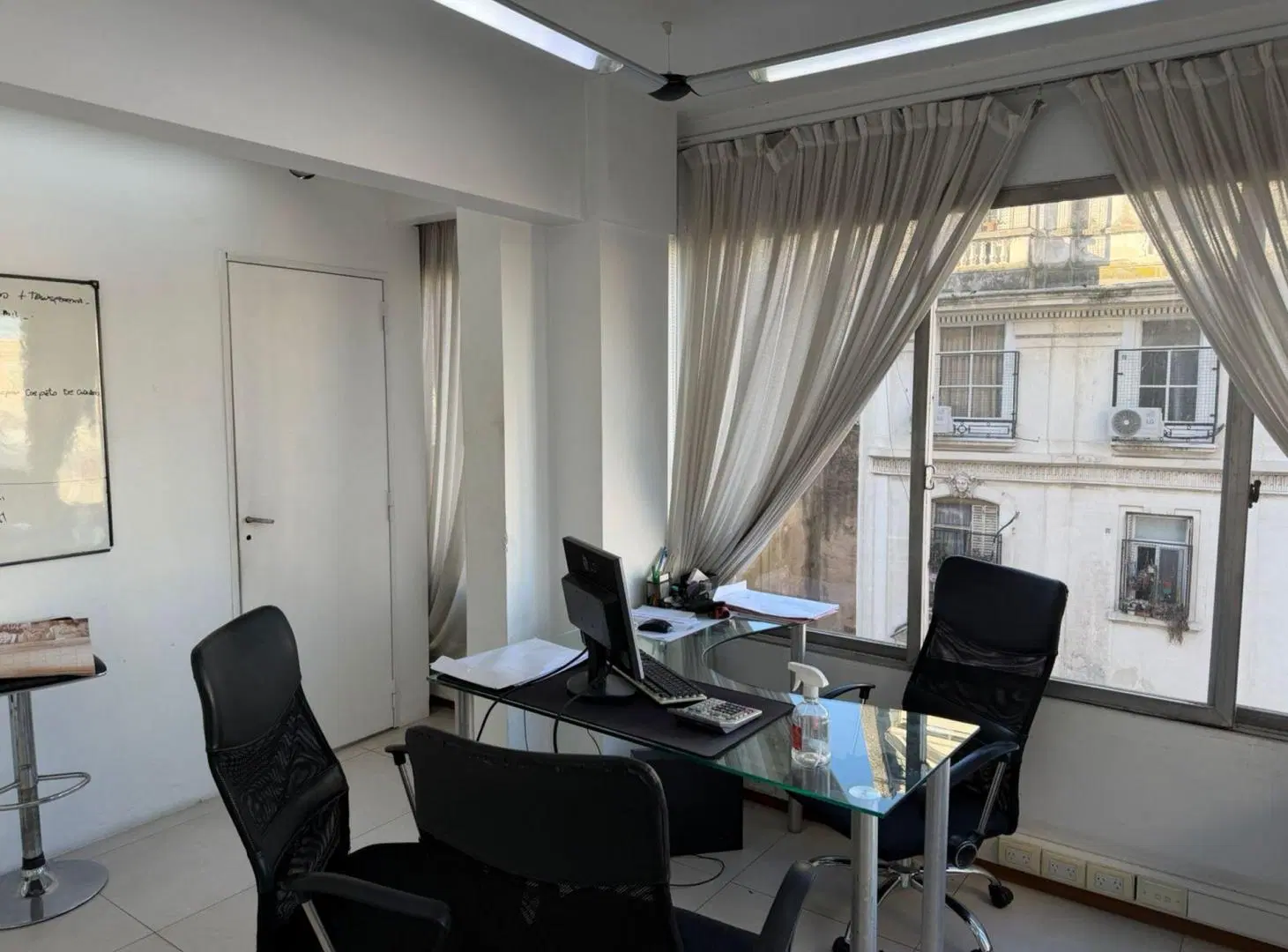 ALQUILER OFICINA COMERCIAL 80 M2 MONSERRAT 5