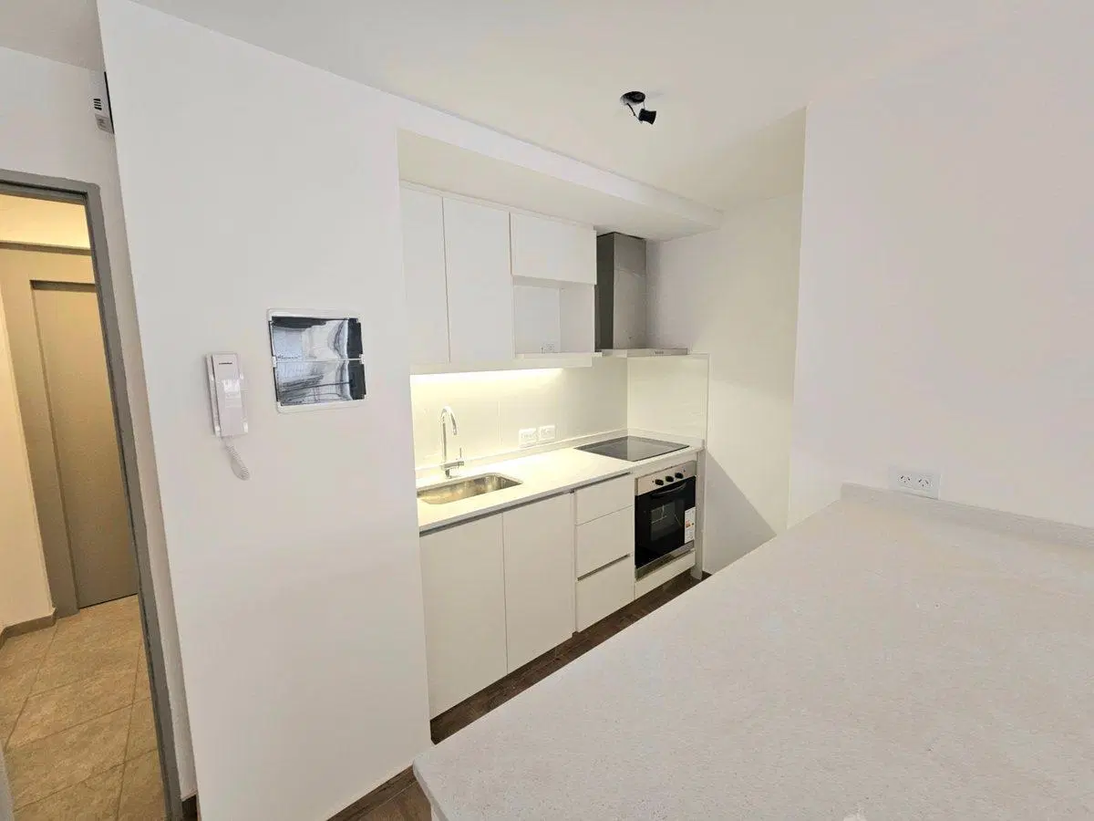 Venta 3 Ambientes 2 baños ESTRENAR Balcón Belgrano 3