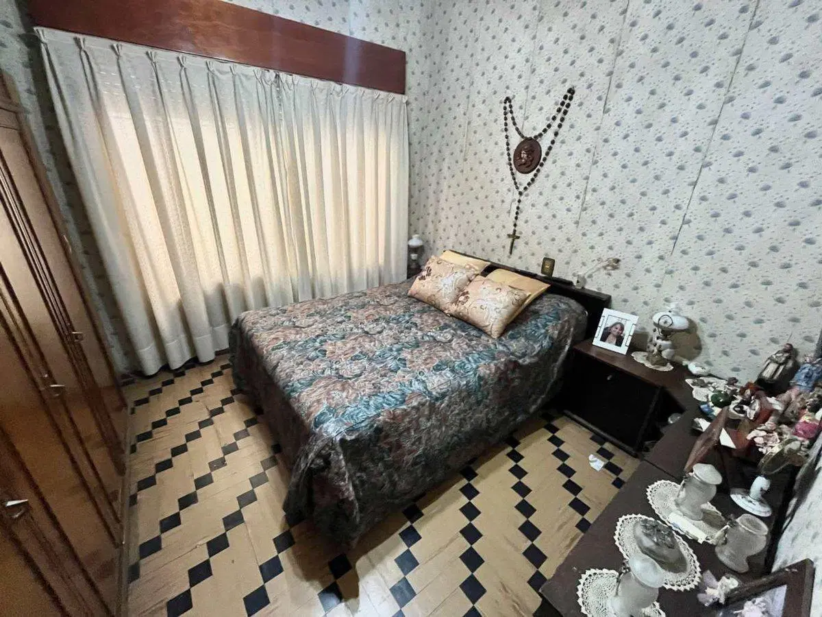 Casa 3 o 4 amb a refaccionar en venta - Temperley 5
