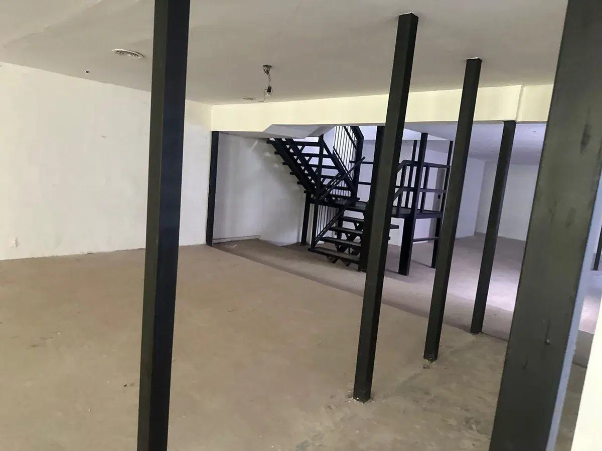 VTA OFICINA/ESTUDIO A RECICLAR EN RECOLETA 1100m² 5