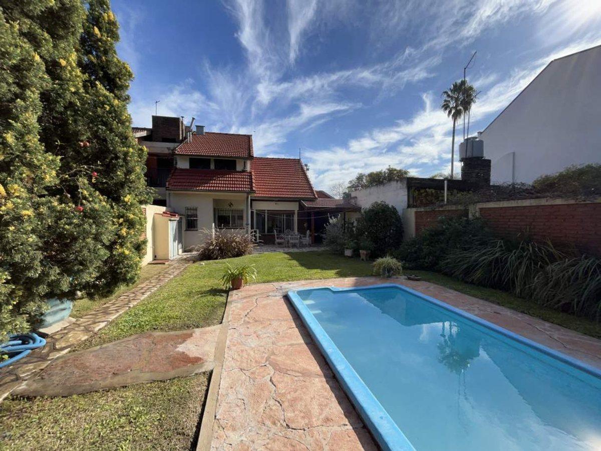 Foto de VENTA CASA MARTÍN CORONADO PILETA JARDÍN, imagen 1