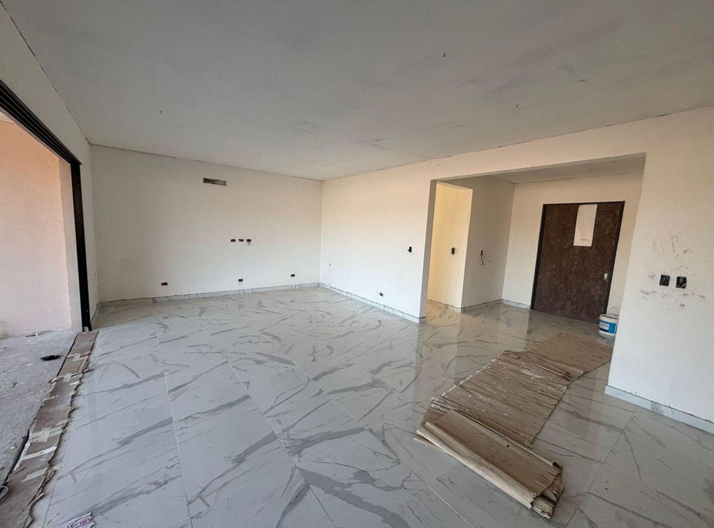 Foto de VENTA CASA 5 AMB. SAN SEBASTIAN A ESTRENAR PERMUTA, imagen 4