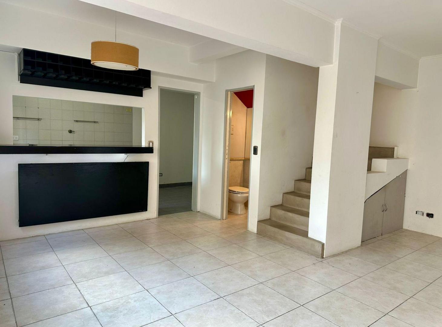 Foto de departamento 4 amb alquiler duplex V. urquiza, imagen 1