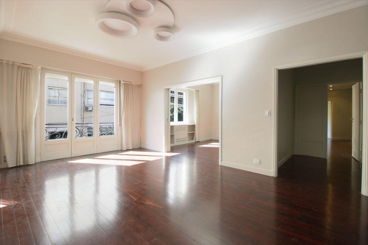 Foto de VENTA PISO 4 AMB DEPENDENCIA AV.ALVEAR RECOLETA, imagen 4