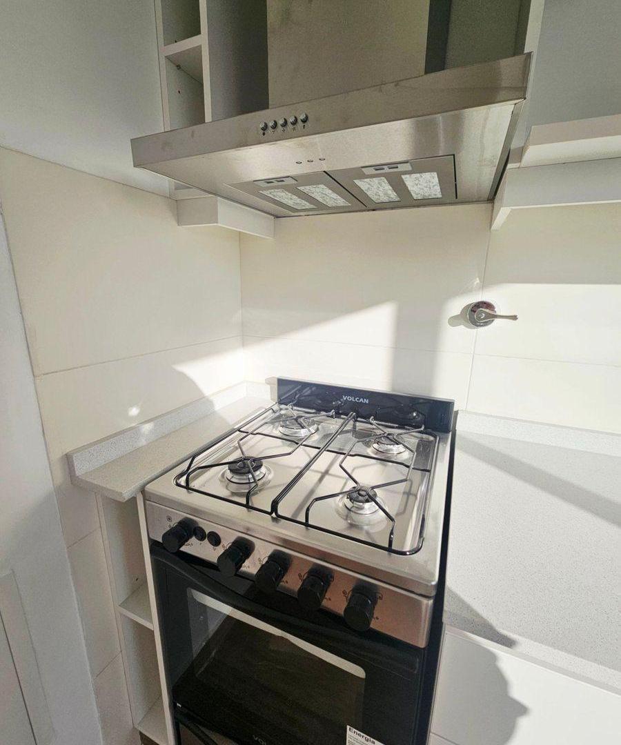 Foto de Venta Monoambiente Vestidor Balcón Terraza Coghlan, imagen 4