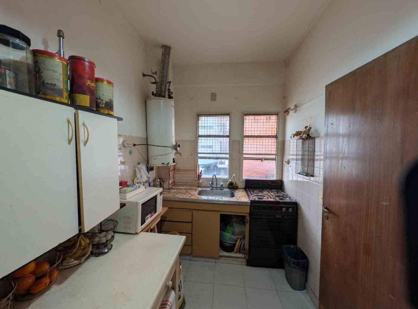 Foto de VENTA 2 AMB A RECICLAR BALCÓN 44 M2 BELGRANO, imagen 3