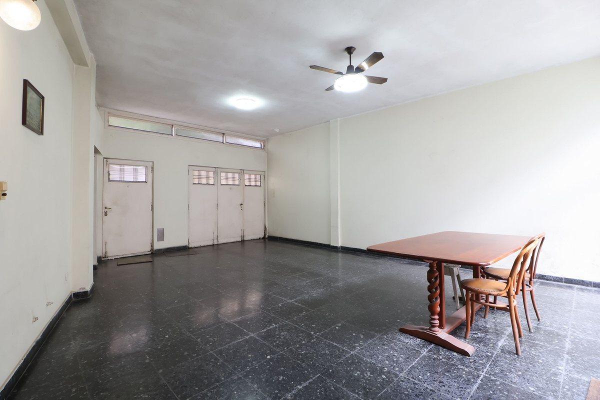 Foto de VENTA CASA EN ESQUINA 4 AMB TERRAZA Y PATIO, imagen 5