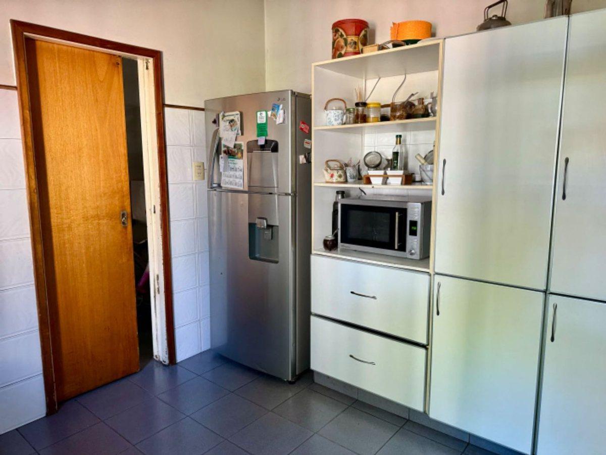 Foto de Casa en venta Lomas de Zamora-pileta-credito-permu, imagen 2