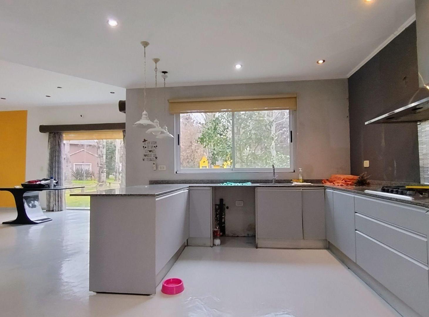 Foto de VENTA CASA MODERNA BARRIO CERRADO LAS FUENTES, imagen 1
