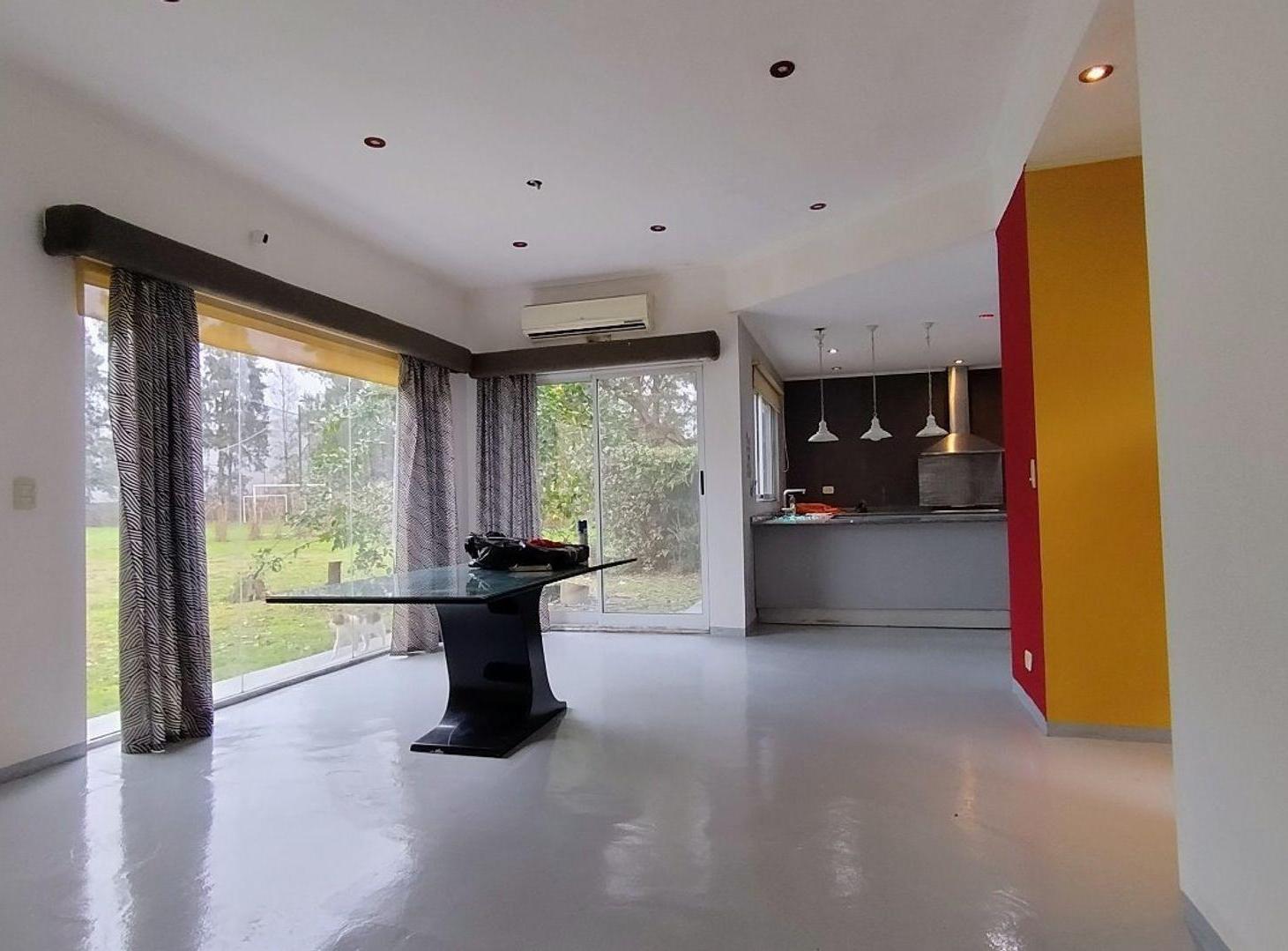 Foto de VENTA CASA MODERNA BARRIO CERRADO LAS FUENTES, imagen 2