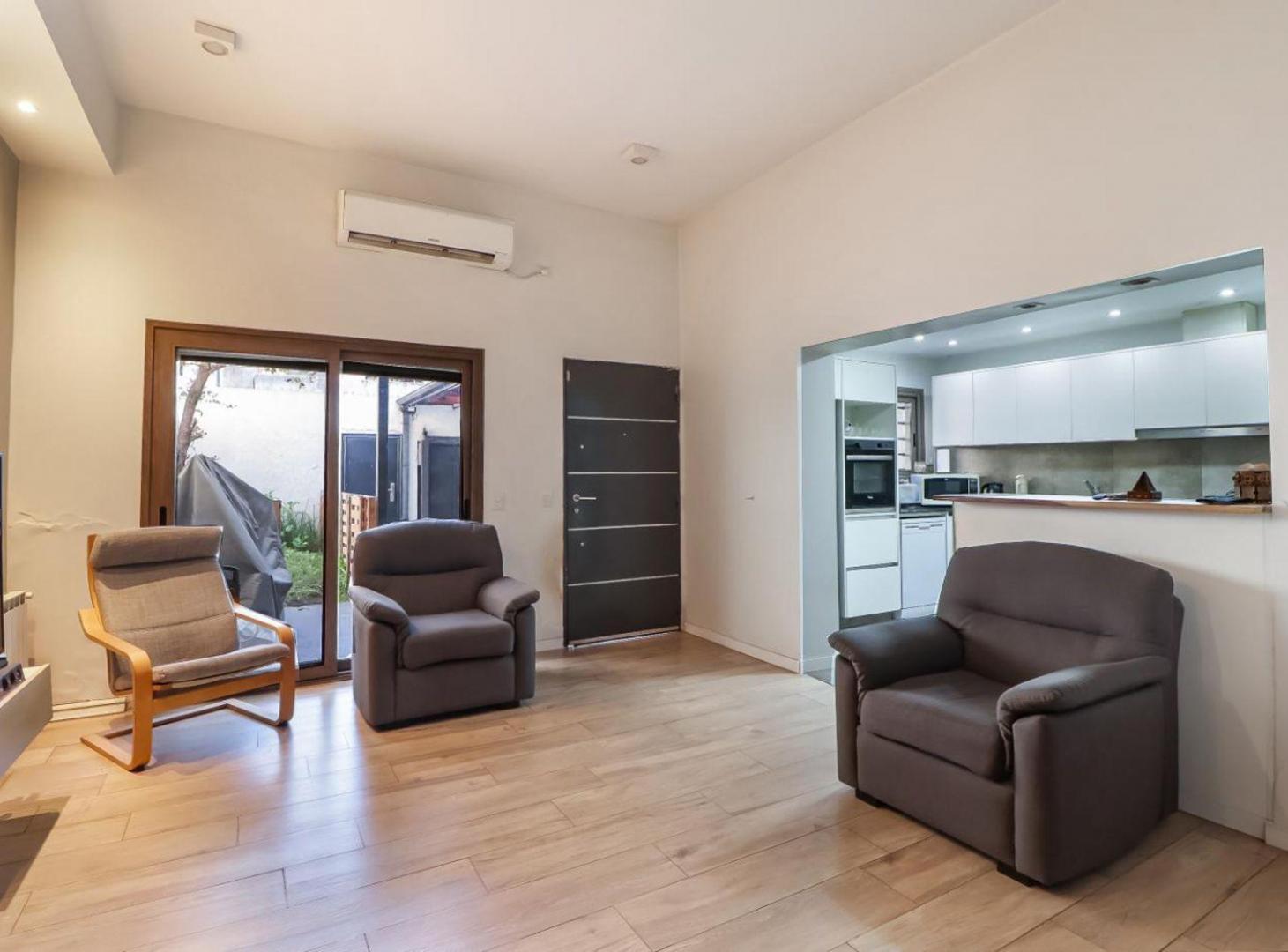 Foto de VENTA PH 4 AMB RECICLADO JARDÍN TERRAZA COCHERA, imagen 2