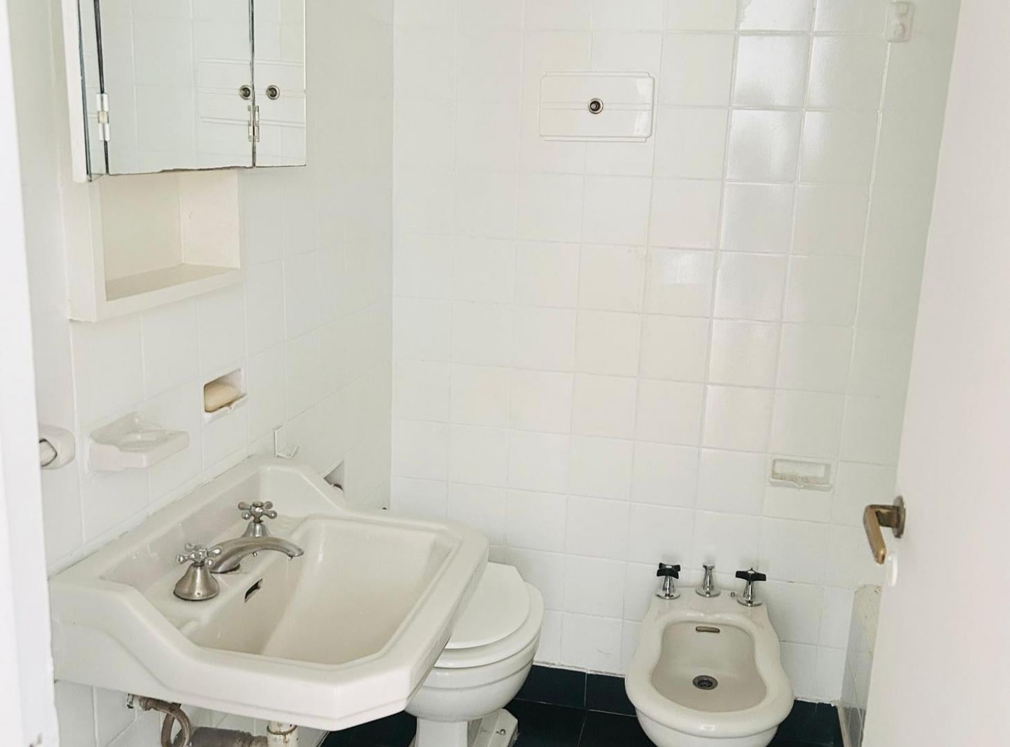 Foto de Venta Dpto Caballito 3 amb dep frente luz y aire, imagen 2