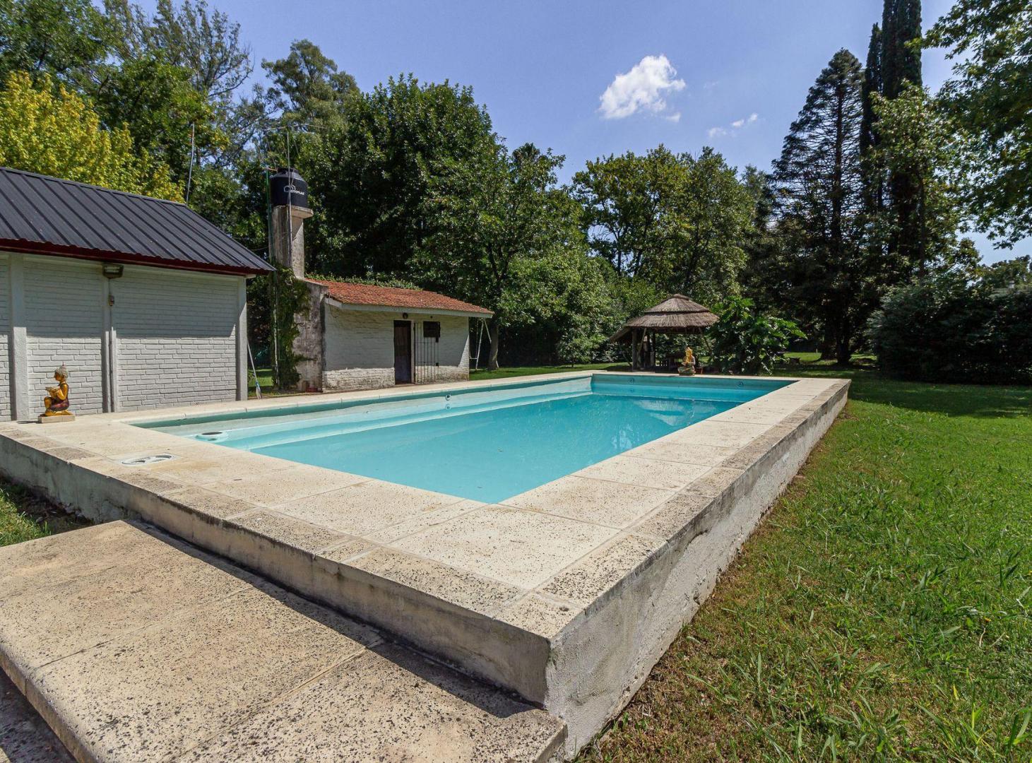 Foto de Venta Quinta General Rodriguez quincho piscina, imagen 1