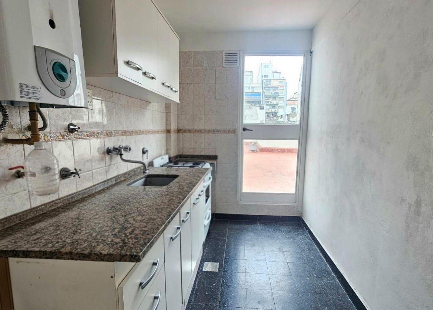 Foto de Alquiler 2 ambientes. Zona Fac. UBA. Balvanera, imagen 3