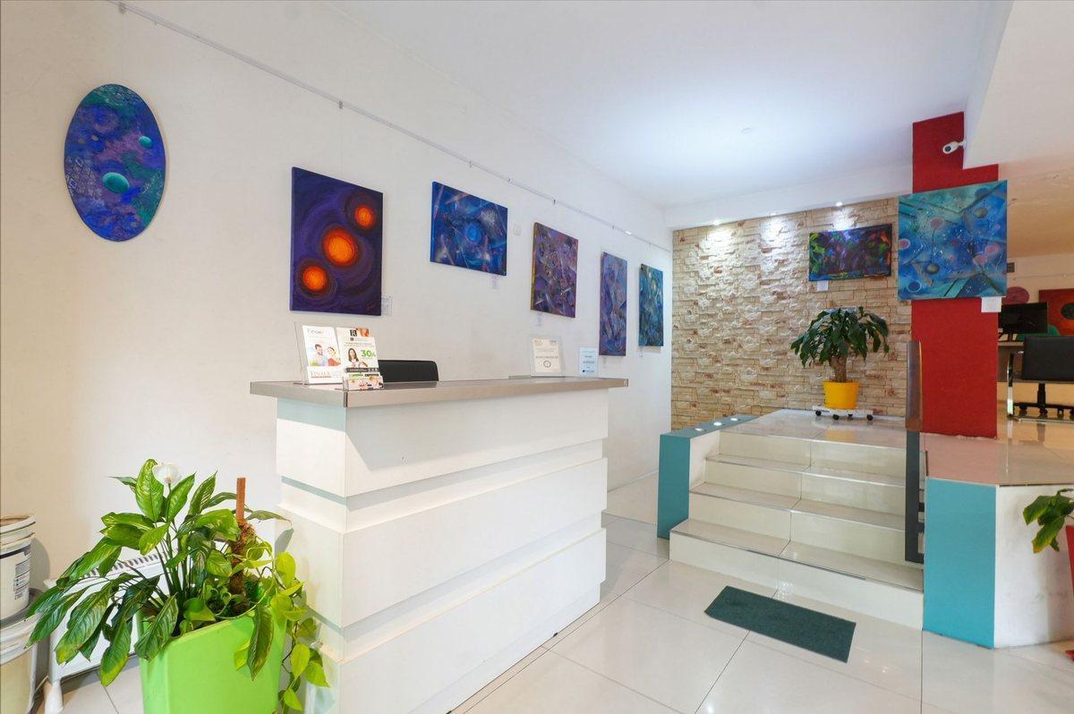 Foto de VENTA LOCAL COMERCIAL COLEGIALES SOBRE AVENIDA, imagen 4