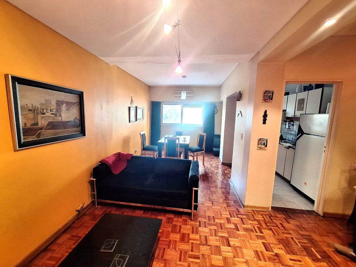 Foto de VENTA DEPARTAMENTO 4 AMBIENTES - ALMAGRO - C.A.B.A, imagen 1