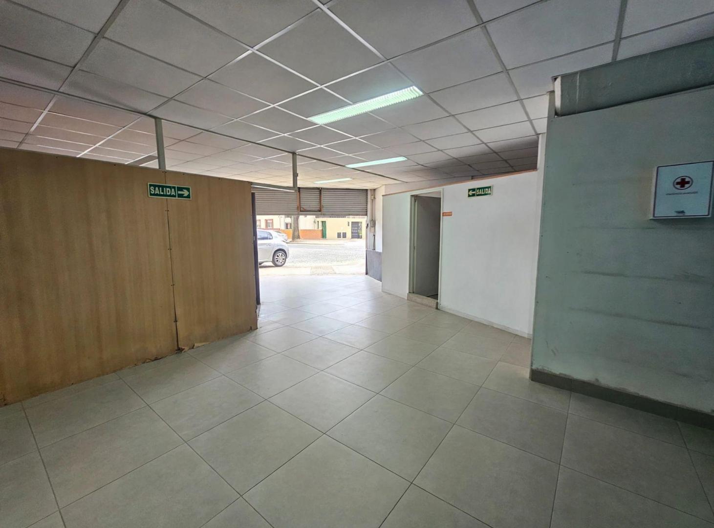 Foto de DEPOSITO CON VIVIENDA A LA VENTA EN VILLA URQUIZA, imagen 4