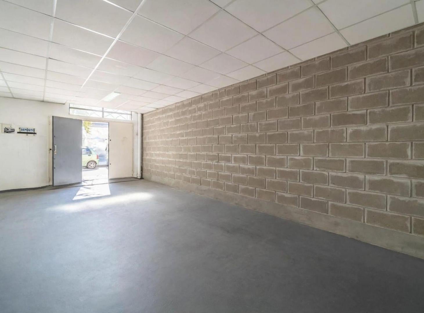 Foto de DEPOSITO CON VIVIENDA A LA VENTA EN VILLA URQUIZA, imagen 3