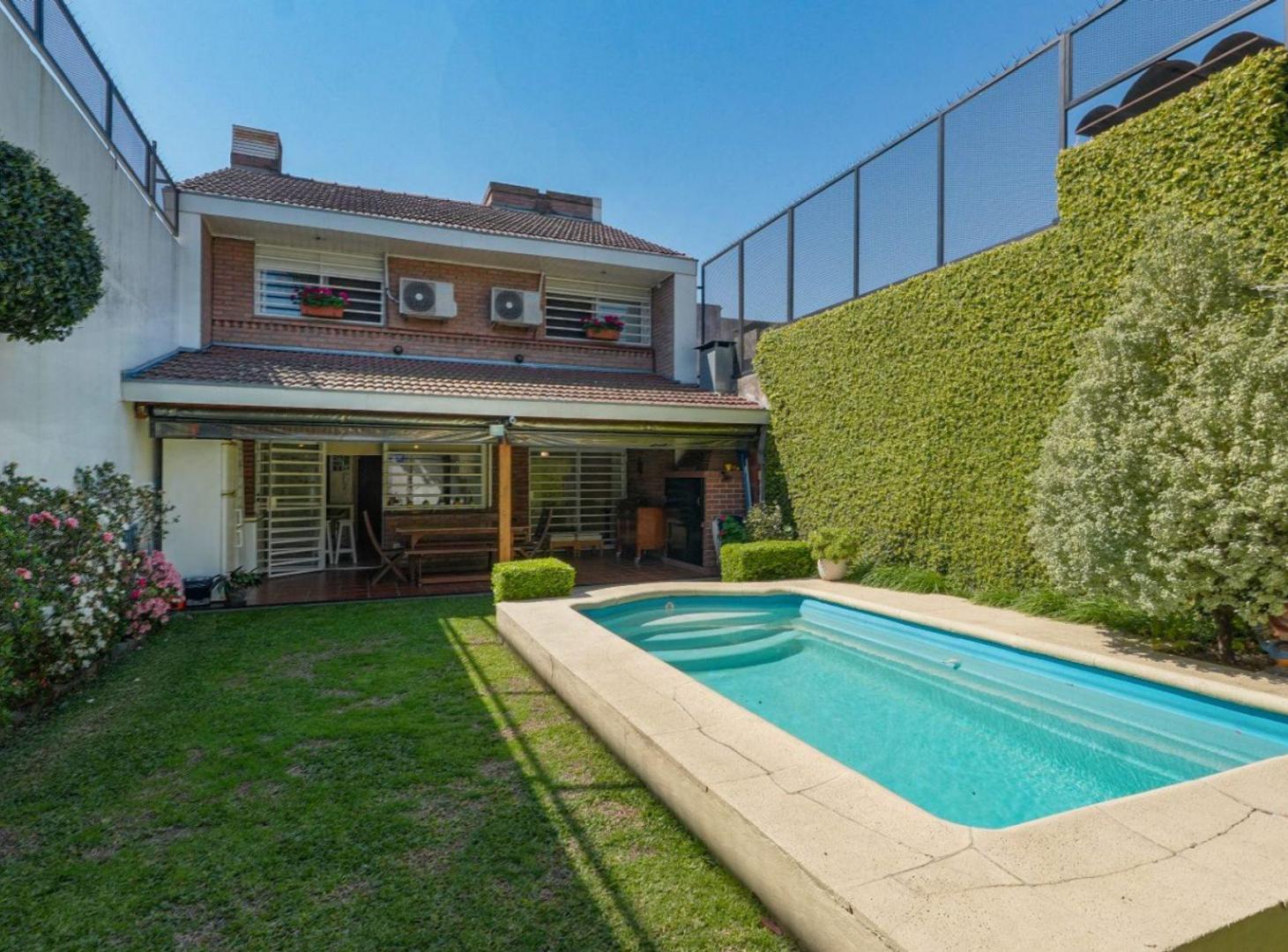 Foto de VENTA CASA DOS PLANTAS JARDIN PILETA V. BALLESTER, imagen 3