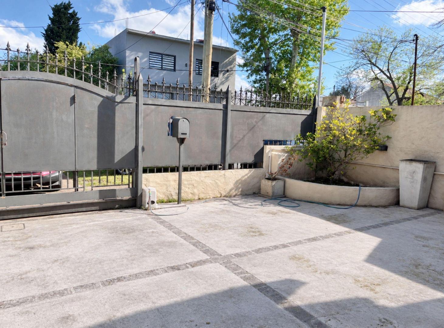 Foto de CASA EN VENTA 4 AMB LOMAS DE ZAMORA - apta credito, imagen 5