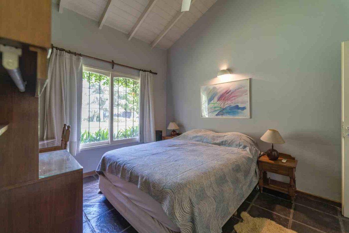 Foto de VENTA CASA 5 AMBIENTES DON TORCUATO PARQUE PILETA, imagen 3