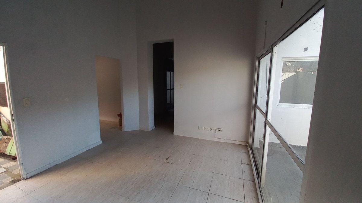 Foto de VENTA PH 2 AMBIENTES VILLA LURO 2 PATIOS LAVADERO, imagen 3