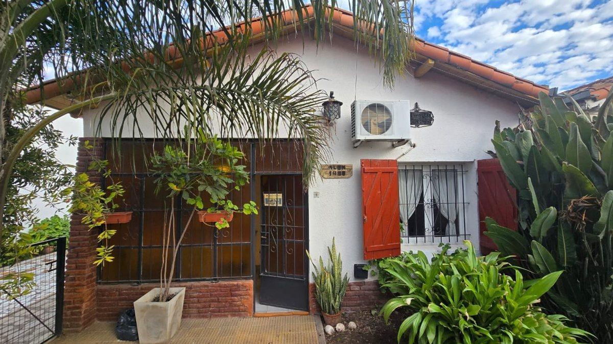 Foto de VENTA CASA 4 AMB PASO DEL REY PATIO PARRILLA, imagen 1