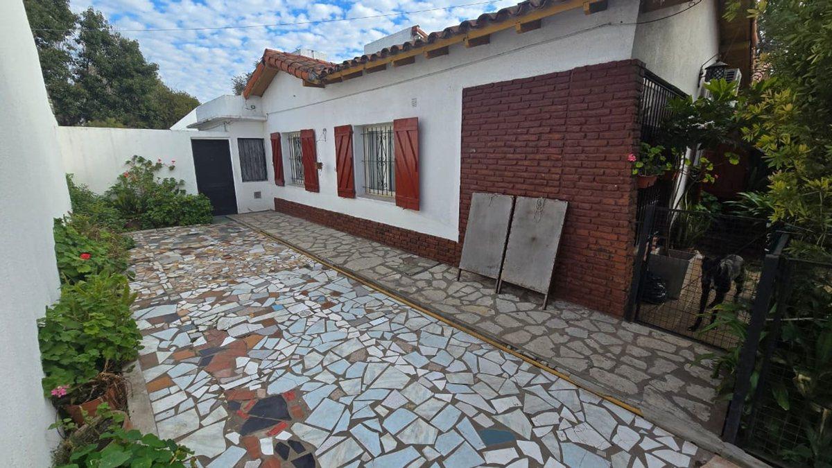 Foto de VENTA CASA 4 AMB PASO DEL REY PATIO PARRILLA, imagen 4