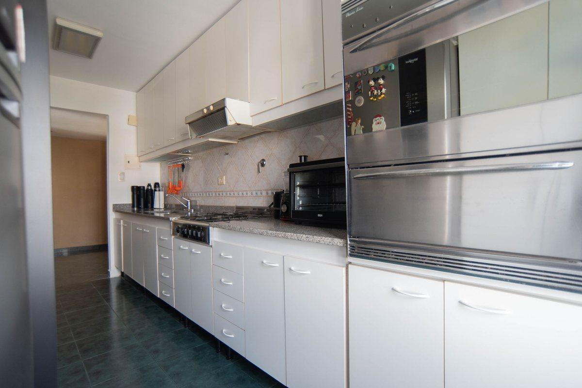 Foto de VENTA DEPTO 5 AMB C/BALCON y COCHERA V. CRESPO, imagen 1