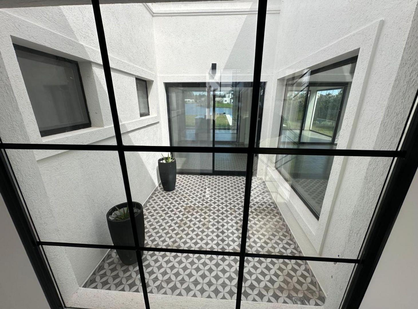 Foto de VENTA CASA 5 AMB AL AGUA ESTILO FRANCES S MATíAS, imagen 2