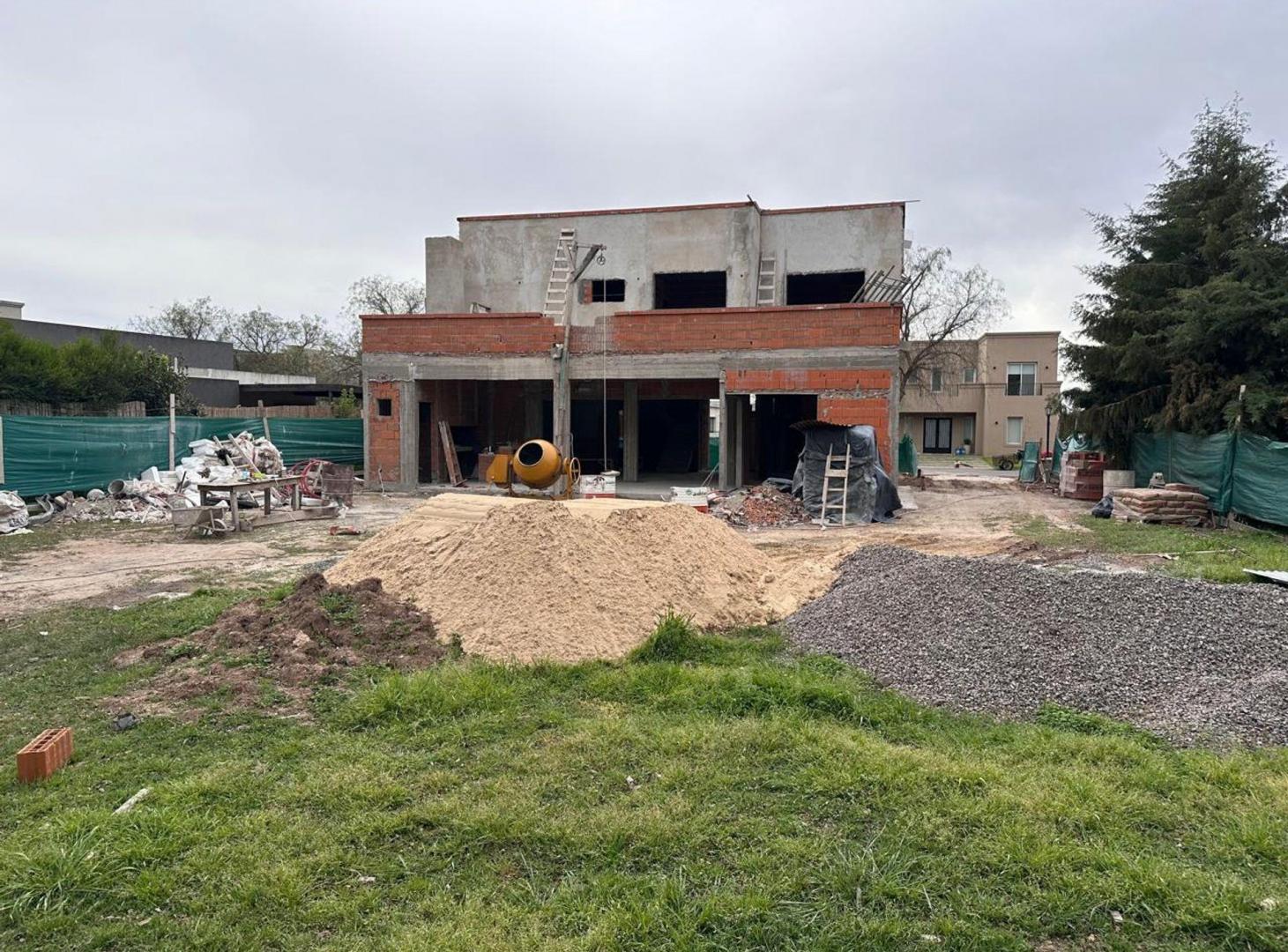 Foto de CASA EN VENTA 6 AMB EN 2 PLANTAS RASGOS MODERNOS, imagen 5