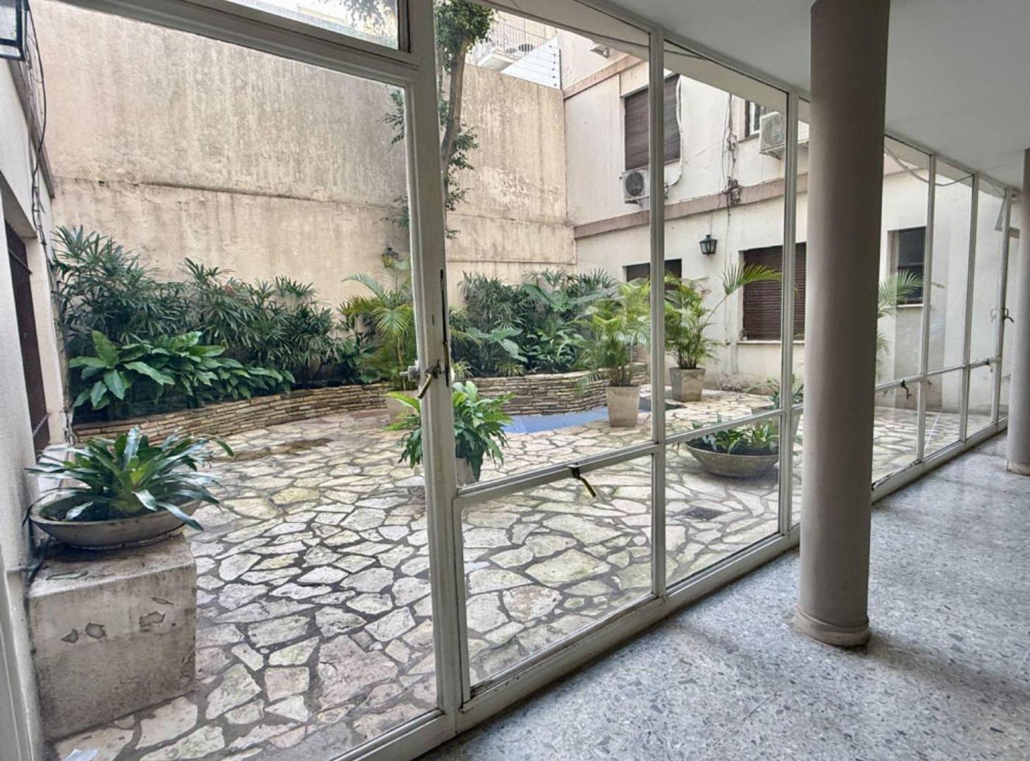 Foto de VENTA DEPTO EN BELGRANO 4 AMB BAULERA COCHERA, imagen 3