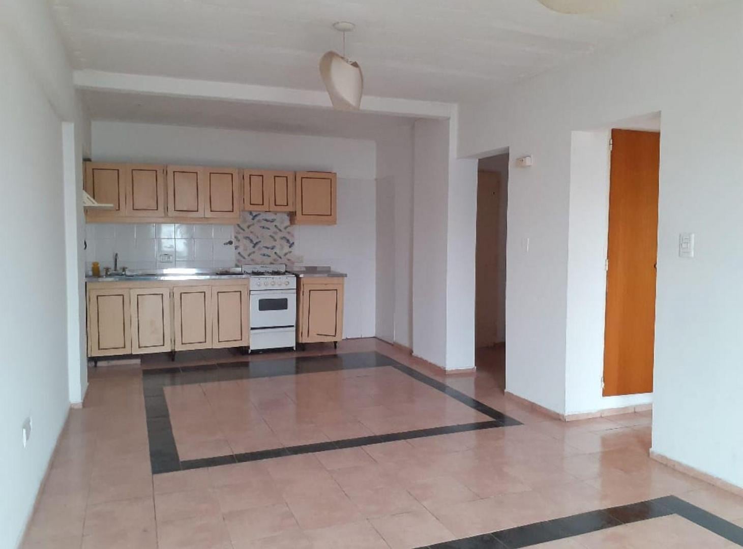 Foto de DEPTO 2 AMB EN VENTA c/ COCHERA y BALCÓN, imagen 5