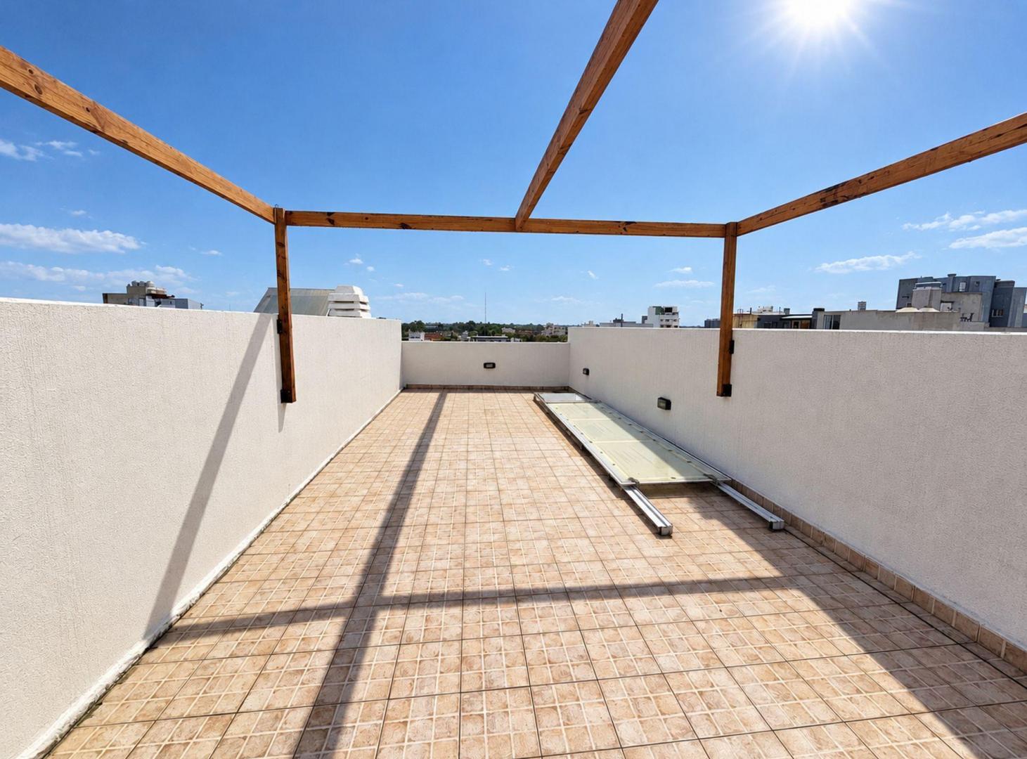 Foto de Venta 2 Ambientes Terraza Propia 88m2 Cochera, imagen 2