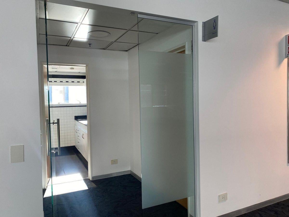 Foto de ALQUILER OFICINAS PREMIUM MASTER OFFICE LIBERTADOR, imagen 3